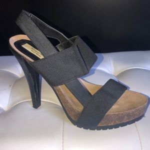 Women’s Simply Vera Wang Black Open Toe Heels Size 7